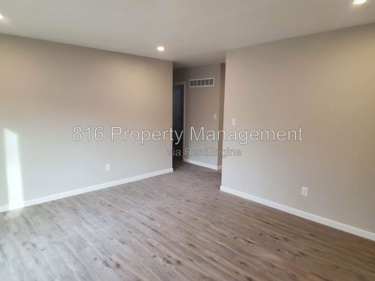 1111 E Sea Ave - Photo 5 of 14