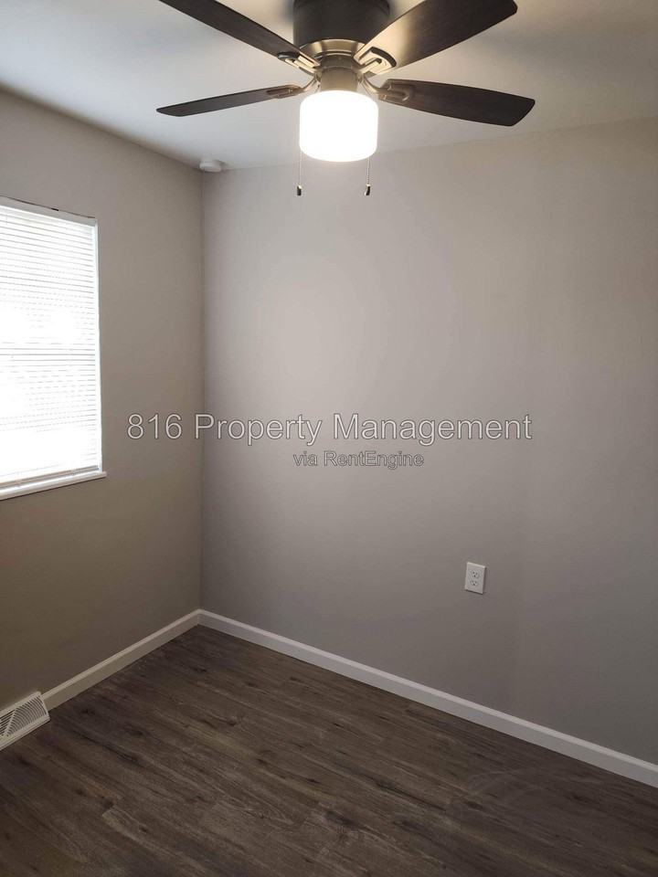 1111 E Sea Ave - Photo 7 of 14