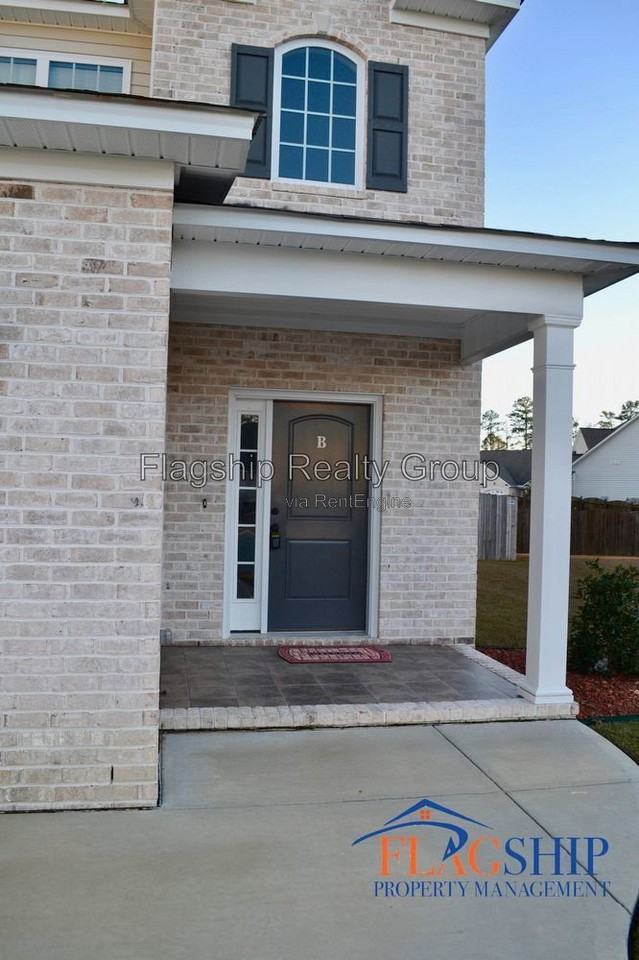 2015 Leighton Dr #B - Photo 4 of 34