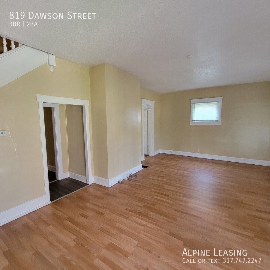 819 Dawson St - Photo 5 of 8