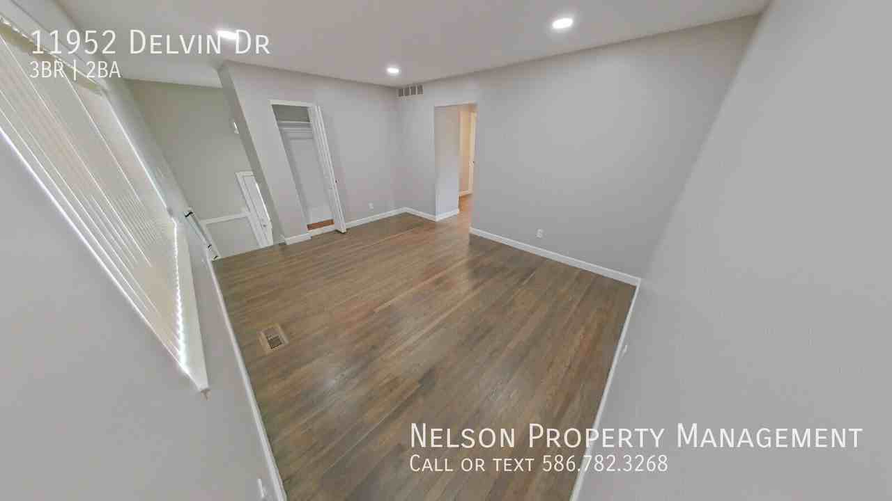 11952 Delvin Dr - Photo 4 of 15