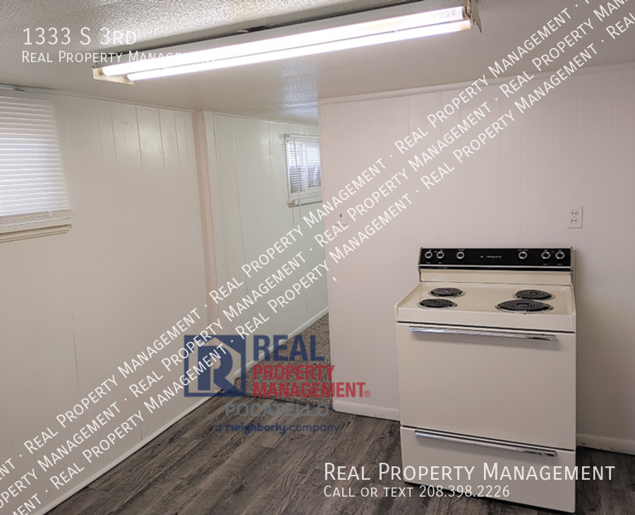 1333 S 3rd Ave - Photo 3 of 12