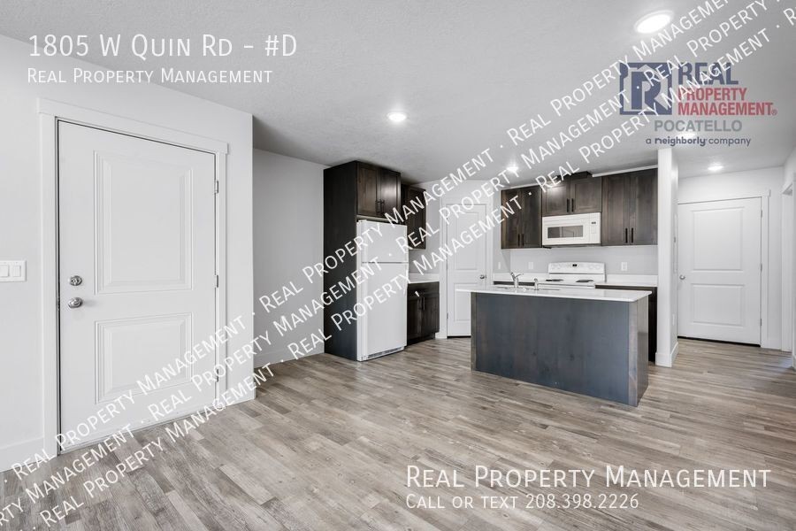 1805 W Quinn Rd #D - Photo 2 of 18
