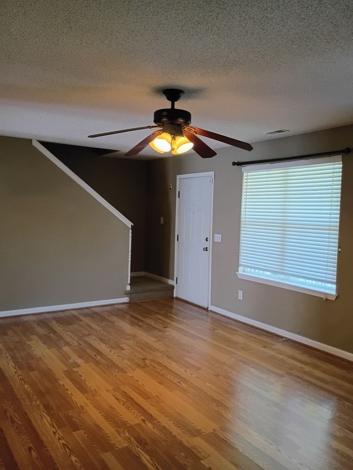 100 Algrave Way - Photo 4 of 50