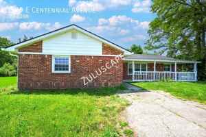 featured image of 1509 E Centennial Ave