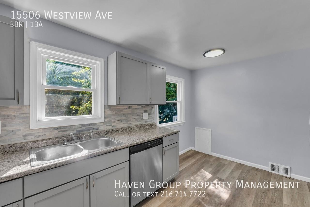 15506 Westview Ave - Photo 7 of 21
