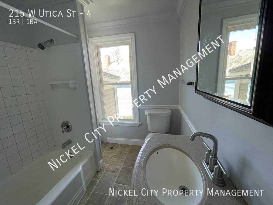 215 W Utica St #4 - Photo 4 of 6
