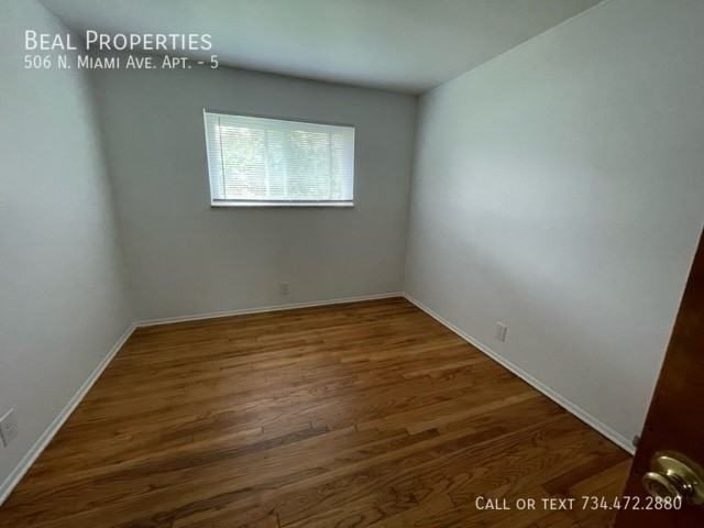 506 N Miami Ave #5 - Photo 5 of 12