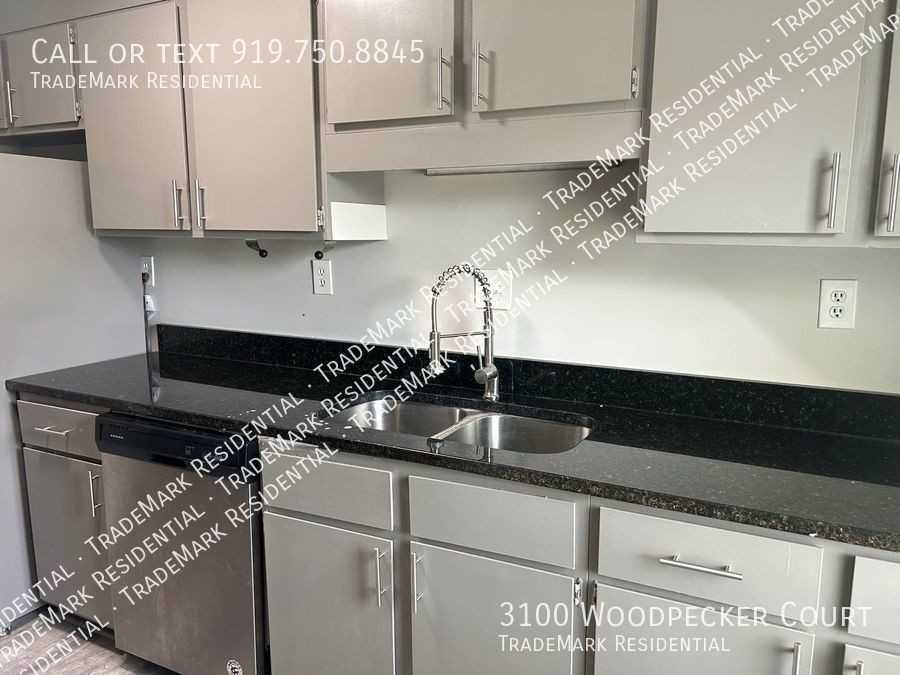 3100 Woodpecker Ct - Photo 2 of 29