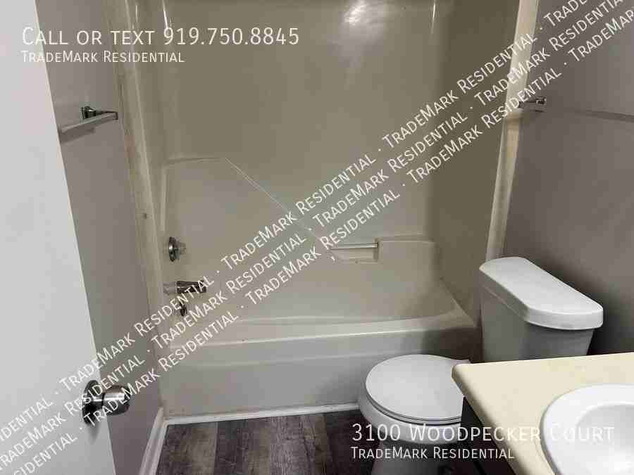 3100 Woodpecker Ct - Photo 5 of 29