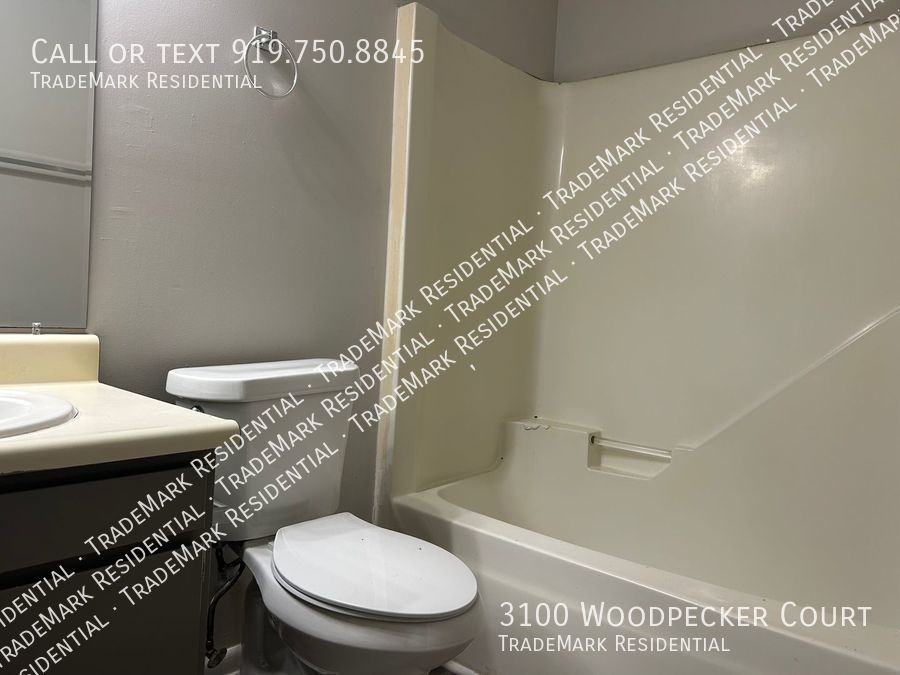 3100 Woodpecker Ct - Photo 6 of 29