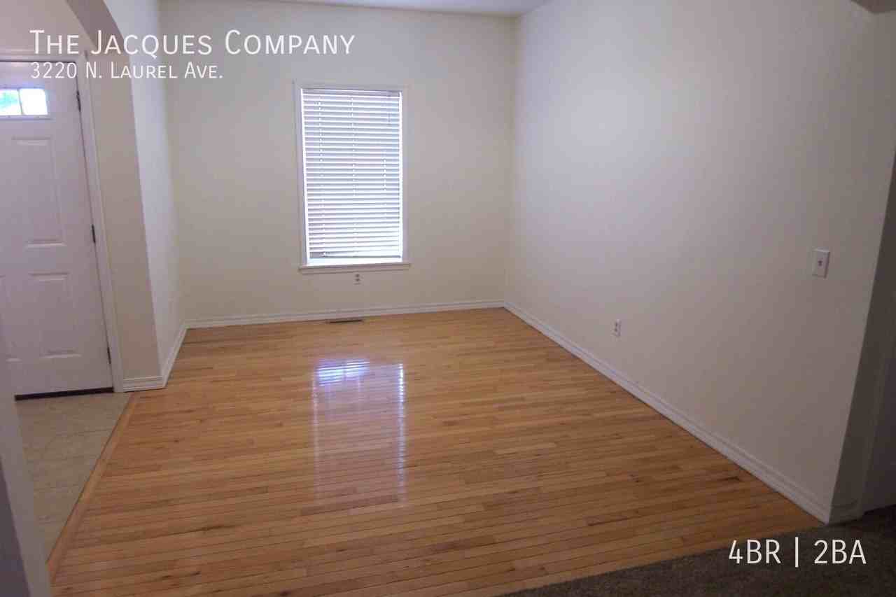 3220 N Laurel Ave - Photo 4 of 24