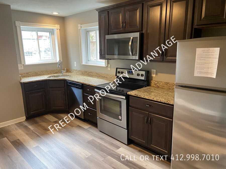 2325 Sarah St #1 - Photo 2 of 6