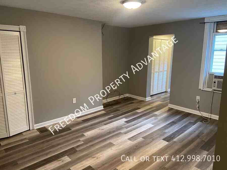2325 Sarah St #1 - Photo 5 of 6