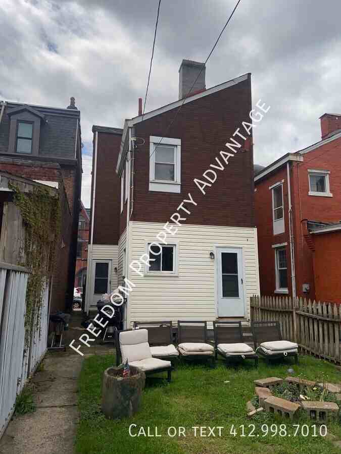 2325 Sarah St #1 - Photo 6 of 6