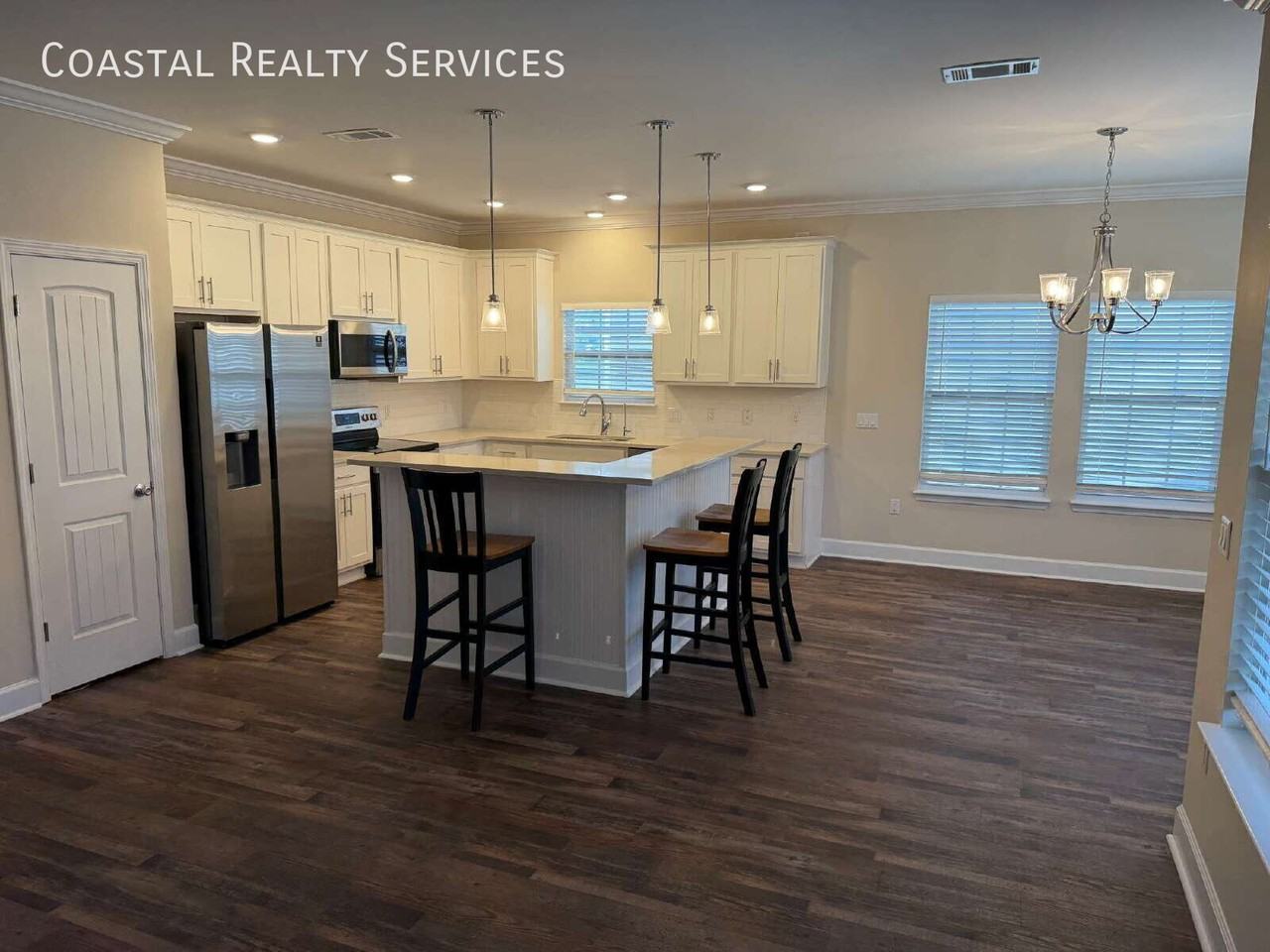 256 Jefferson St - Photo 5 of 12