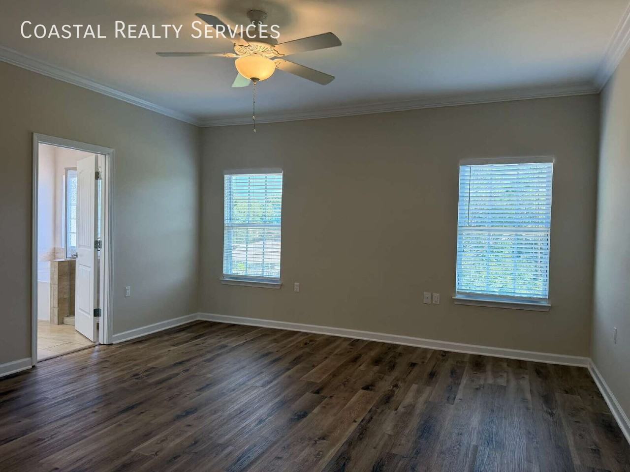 256 Jefferson St - Photo 7 of 12