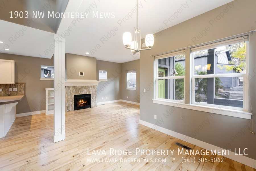 1903 Nw Monterey Mews - Photo 6 of 32