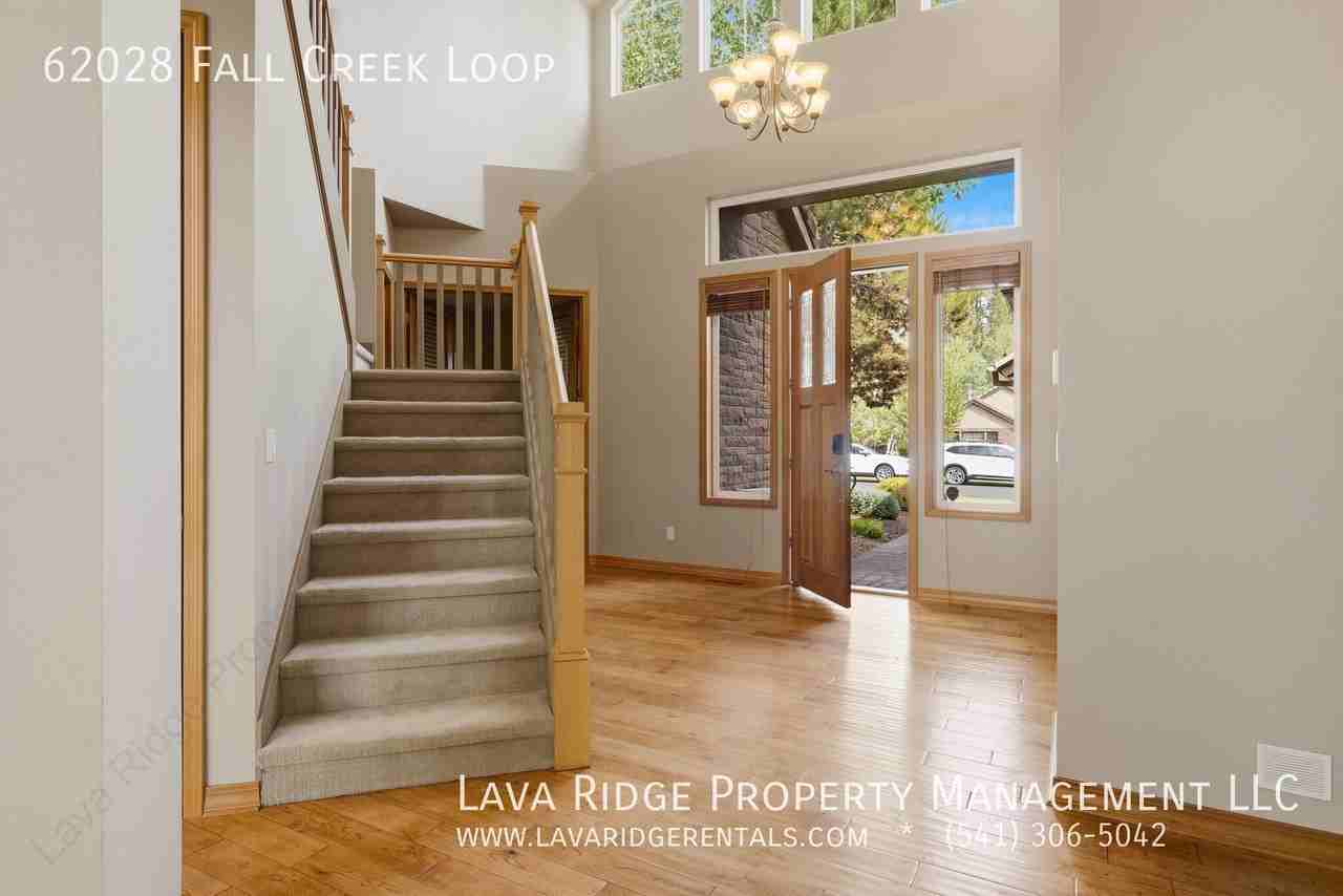 62028 Fall Creek Loop - Photo 4 of 47