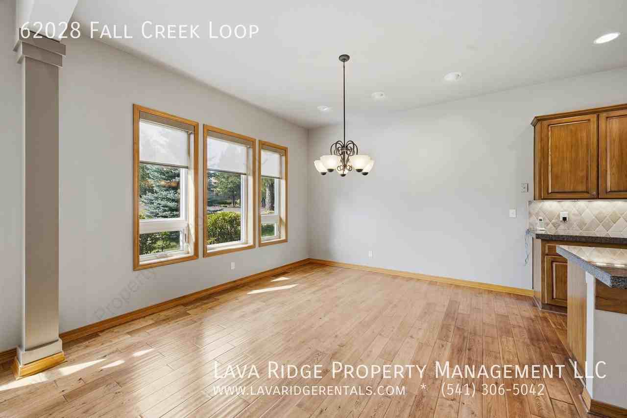 62028 Fall Creek Loop - Photo 6 of 47