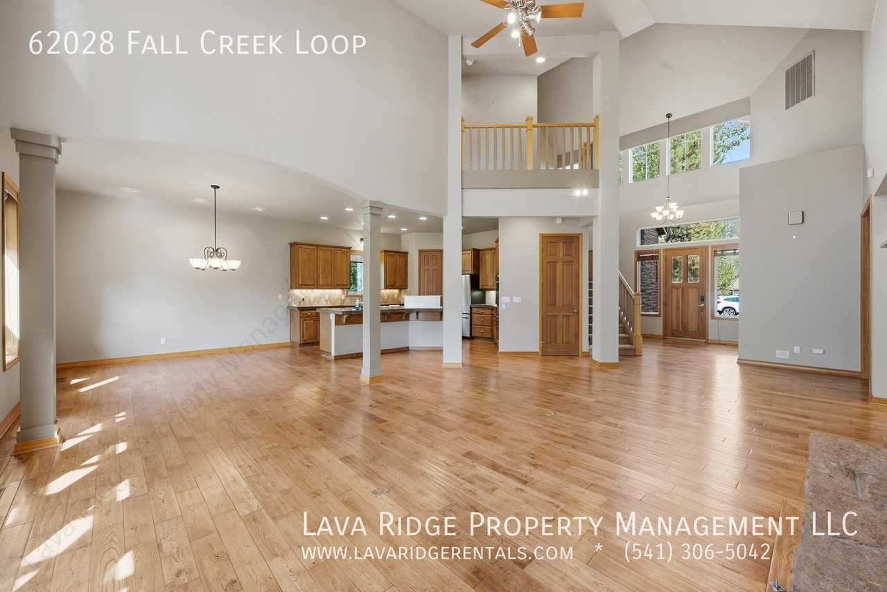 62028 Fall Creek Loop - Photo 7 of 47