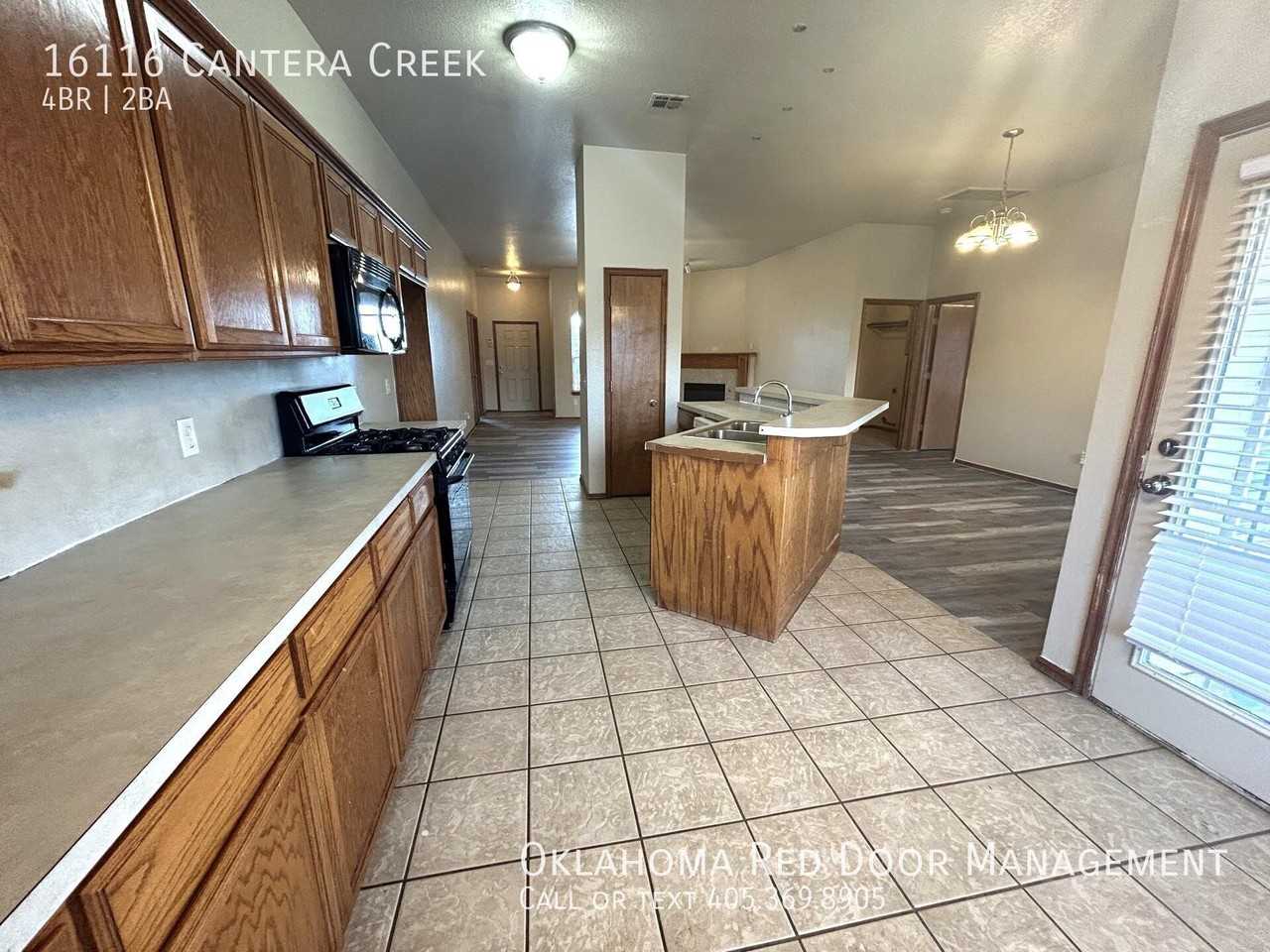 16116 Cantera Creek Dr - Photo 3 of 12