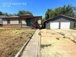 featured image of 3213 N Lindsay Ave