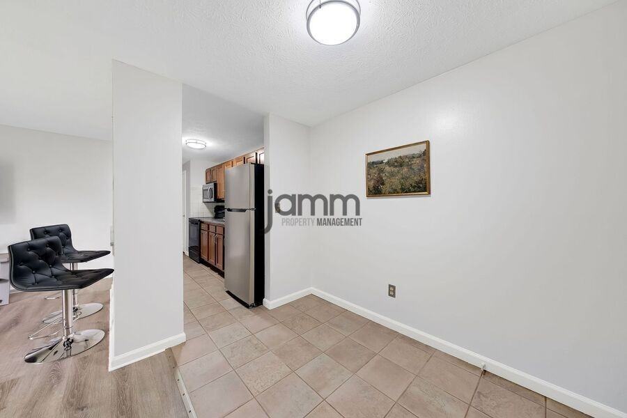 24325 Detroit Rd #101 - Photo 4 of 23