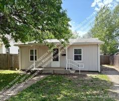 featured image of 826 N Elm St