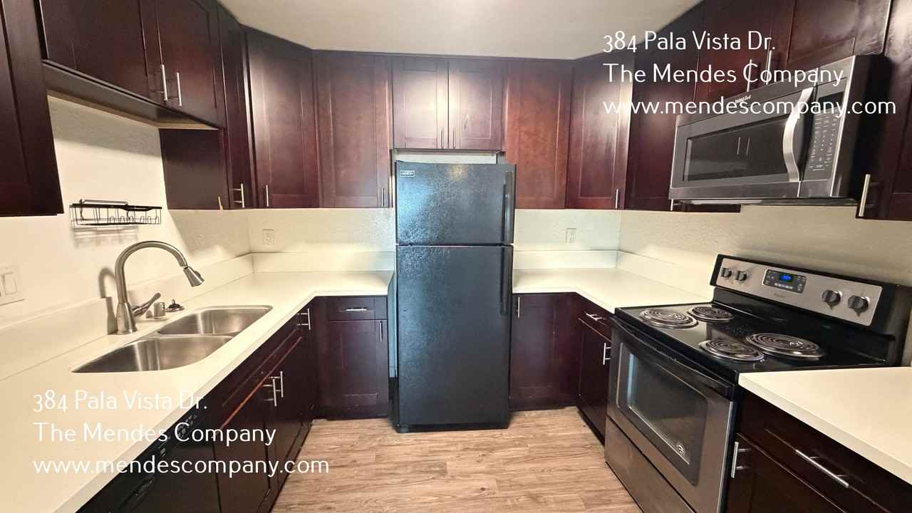 384 Pala Vista Dr #1 - Photo 6 of 18