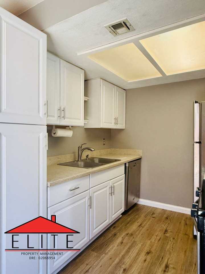 521 W Ward Ave - Photo 6 of 19