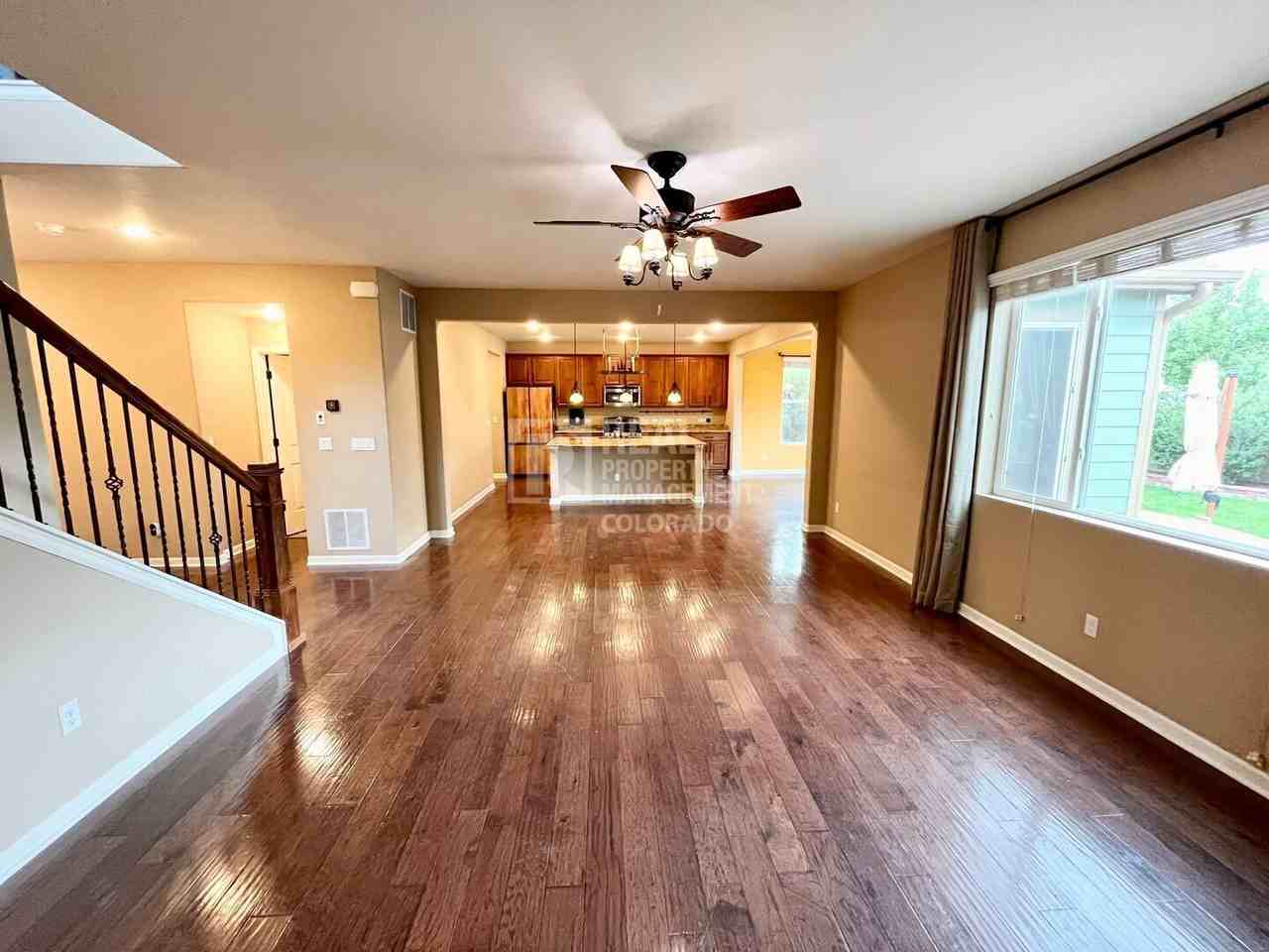 6305 Walnut Grove St - Photo 6 of 37