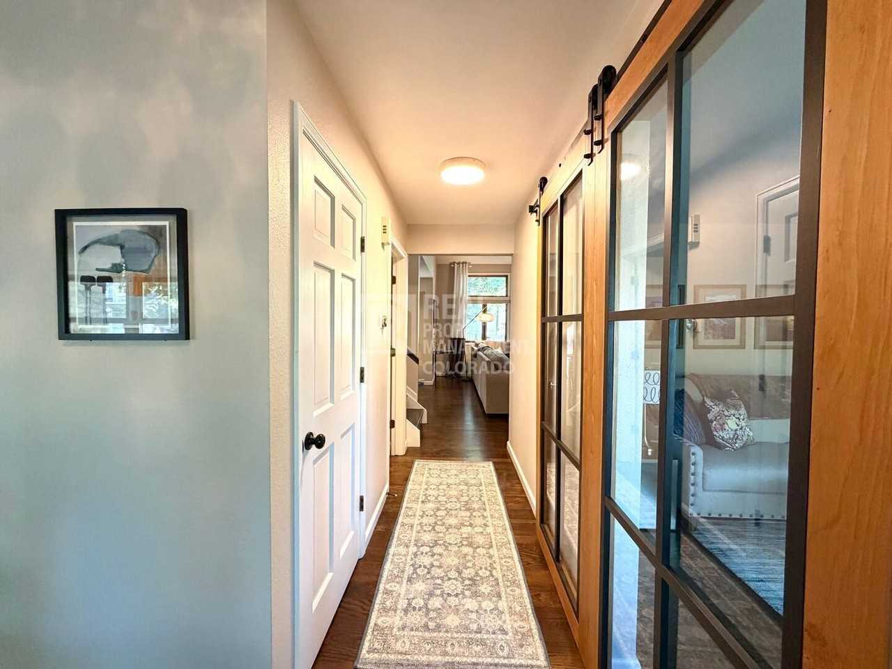 1408 E Irwin Ln - Photo 2 of 26