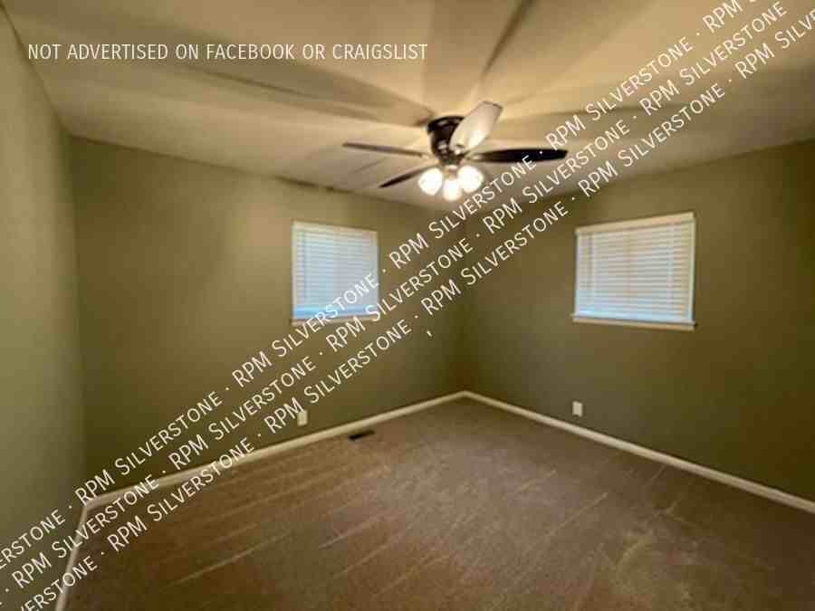 4057 Bramford Dr - Photo 3 of 17