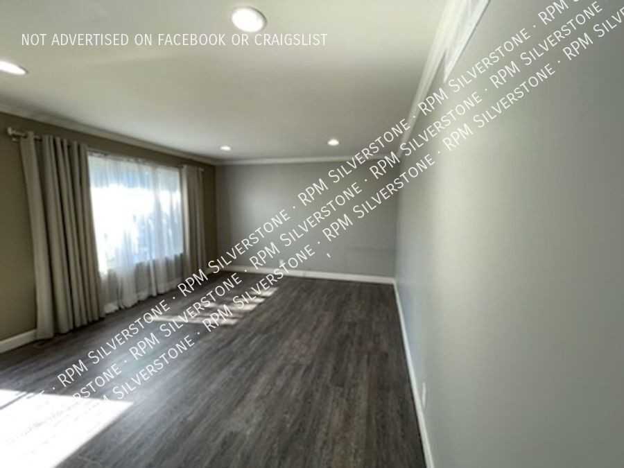 4057 Bramford Dr - Photo 6 of 17