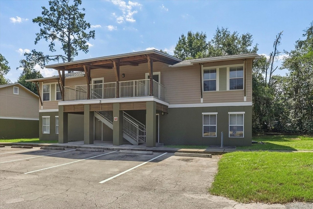 1609 W Pensacola St - Photo 3 of 24