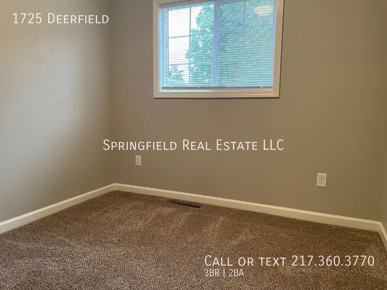 1725 Deerfield Rd - Photo 5 of 12