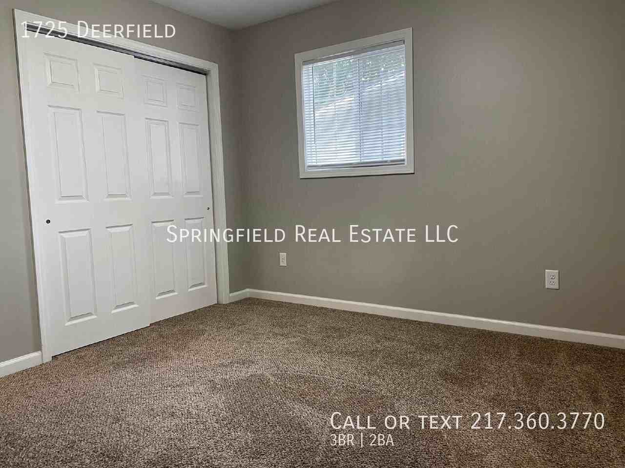 1725 Deerfield Rd - Photo 7 of 12