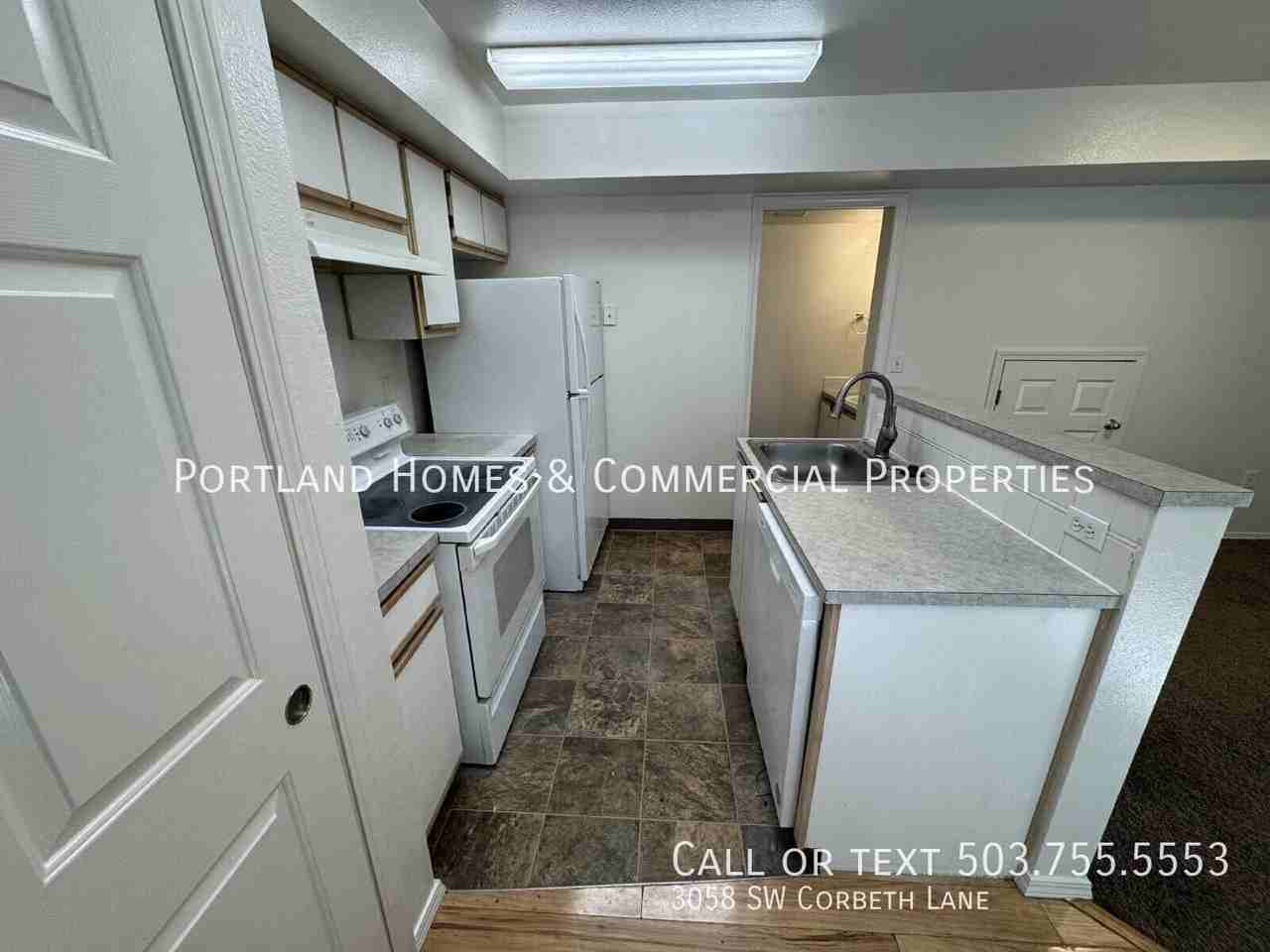 3058 Sw Corbeth Ln - Photo 4 of 13