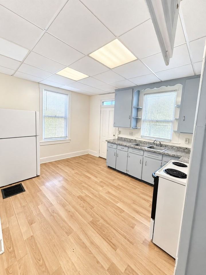 650 650 N Mulberry Street - 650 N Mulberry Street, Hagerstown, MD 21740 - Photo 3 of 12