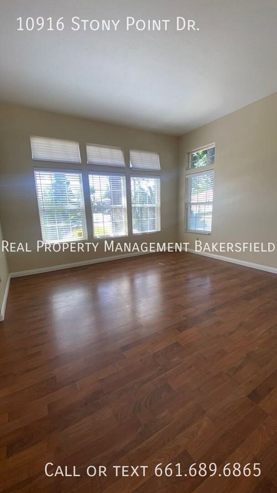 10916 Stony Point Dr - Photo 2 of 31