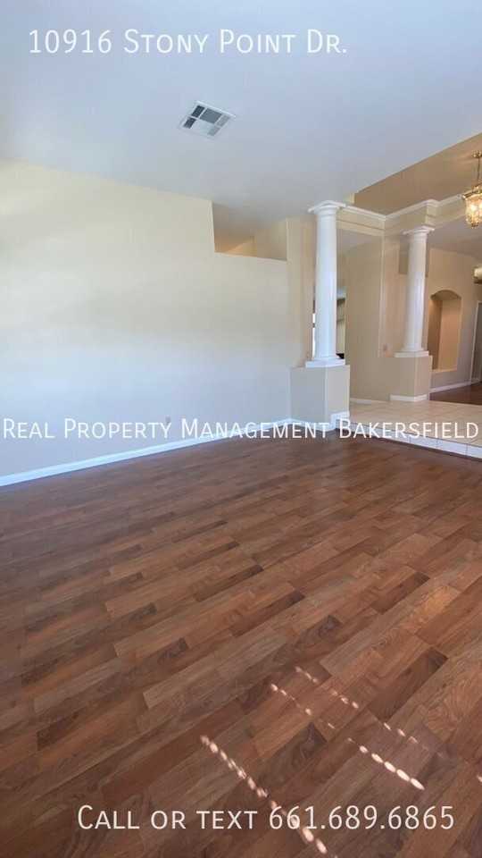 10916 Stony Point Dr - Photo 3 of 31