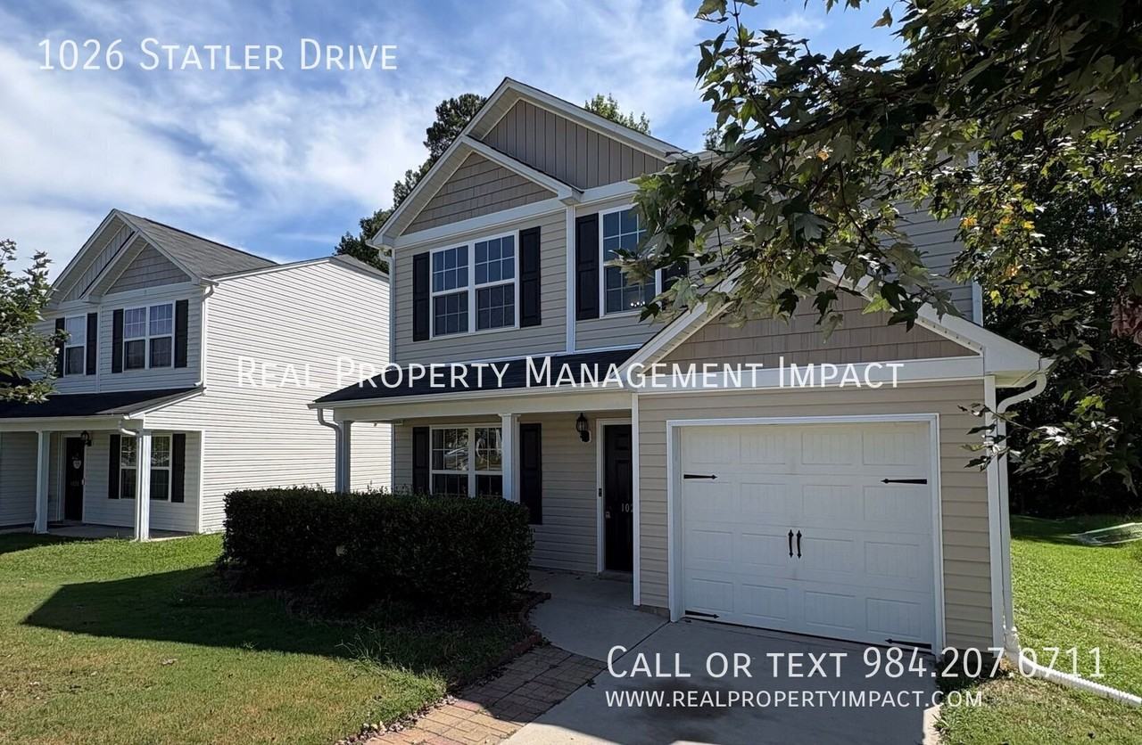 1026 Statler Dr - Photo 3 of 47