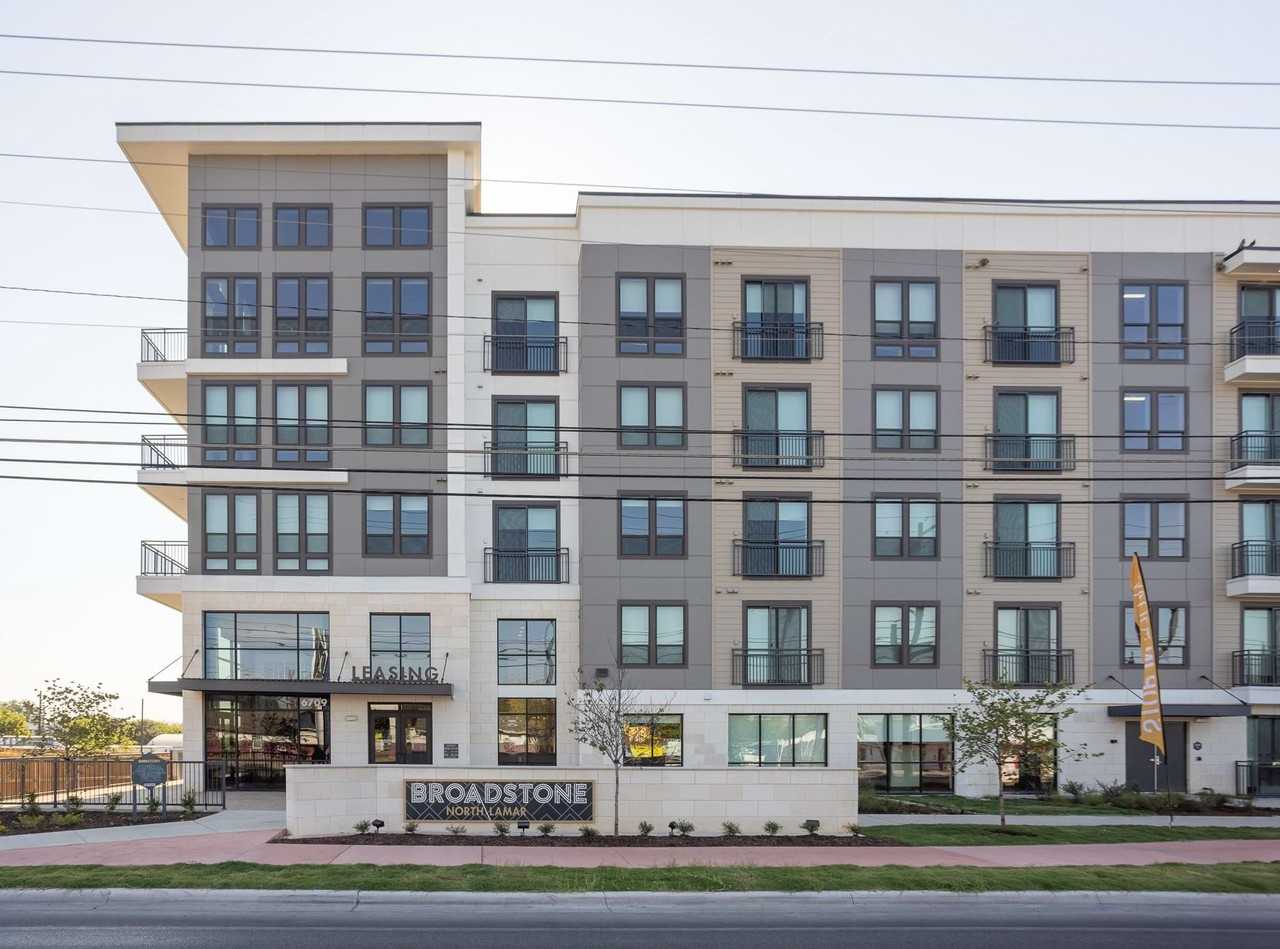6709 N Lamar Blvd #A3