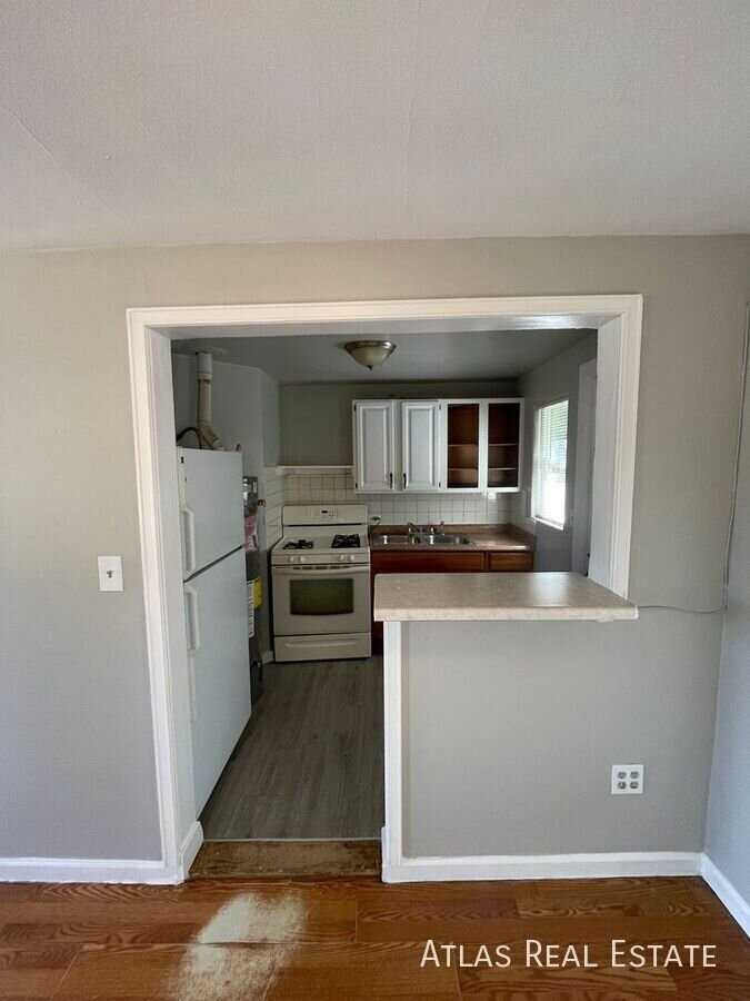 7391 Oneida Dr - Photo 2 of 16