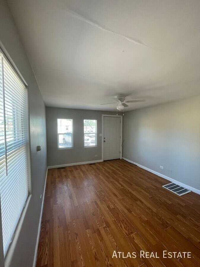 7391 Oneida Dr - Photo 7 of 16