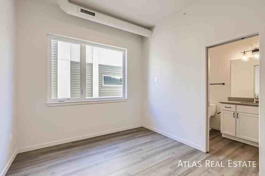 3830 N Olive St #303 - Photo 6 of 29