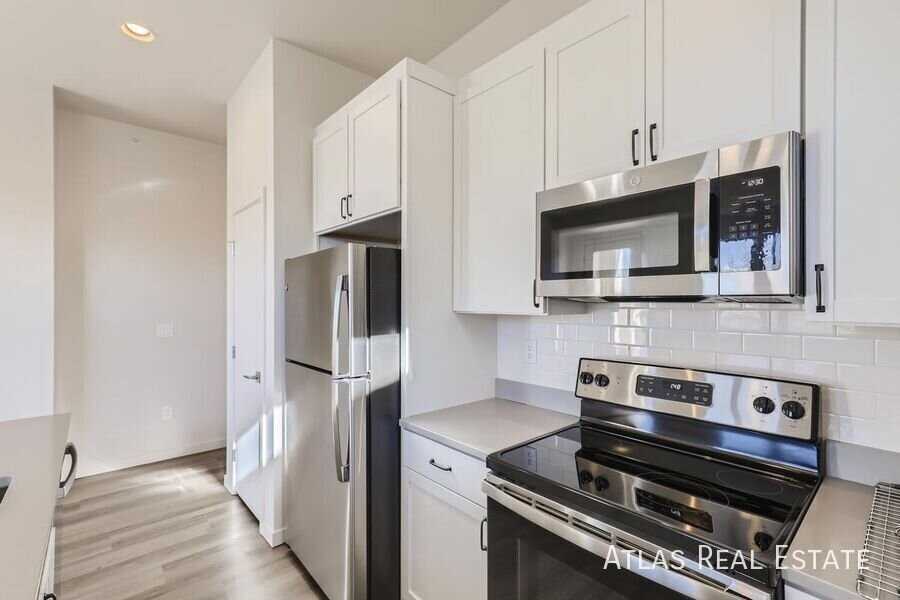 3830 N Olive St #303 - Photo 7 of 29
