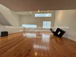 featured image of 4516 Montrose Blvd