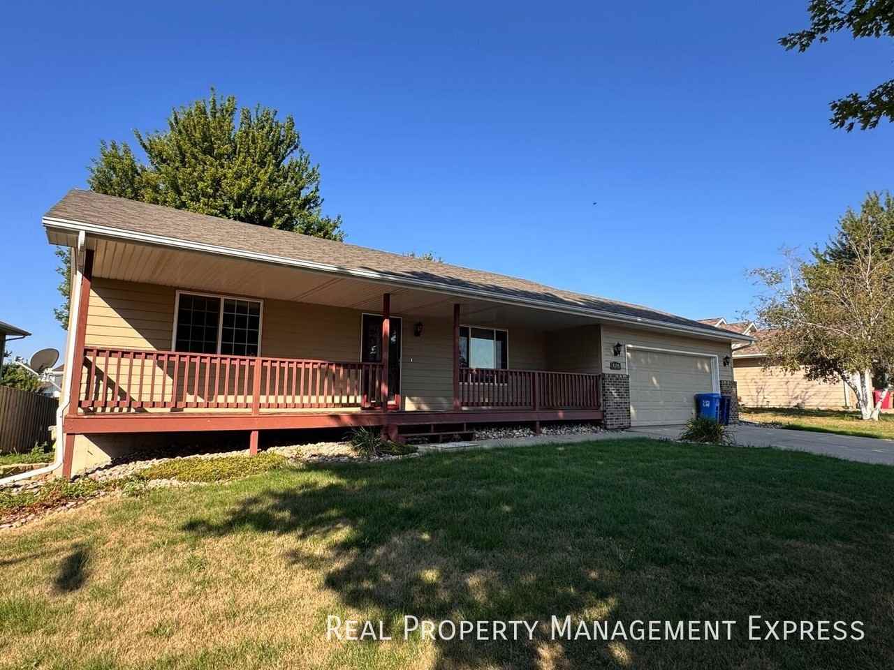 4109 N Alaska Ave - Photo 2 of 26